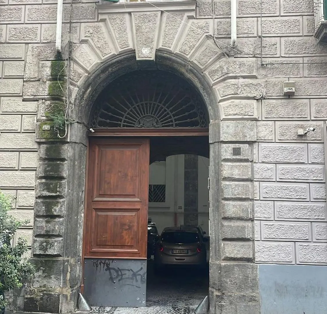 Maison Toledo 376 Naples Italy